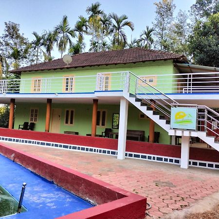 Sambrama Wood House Villa Madikeri Exteriör bild