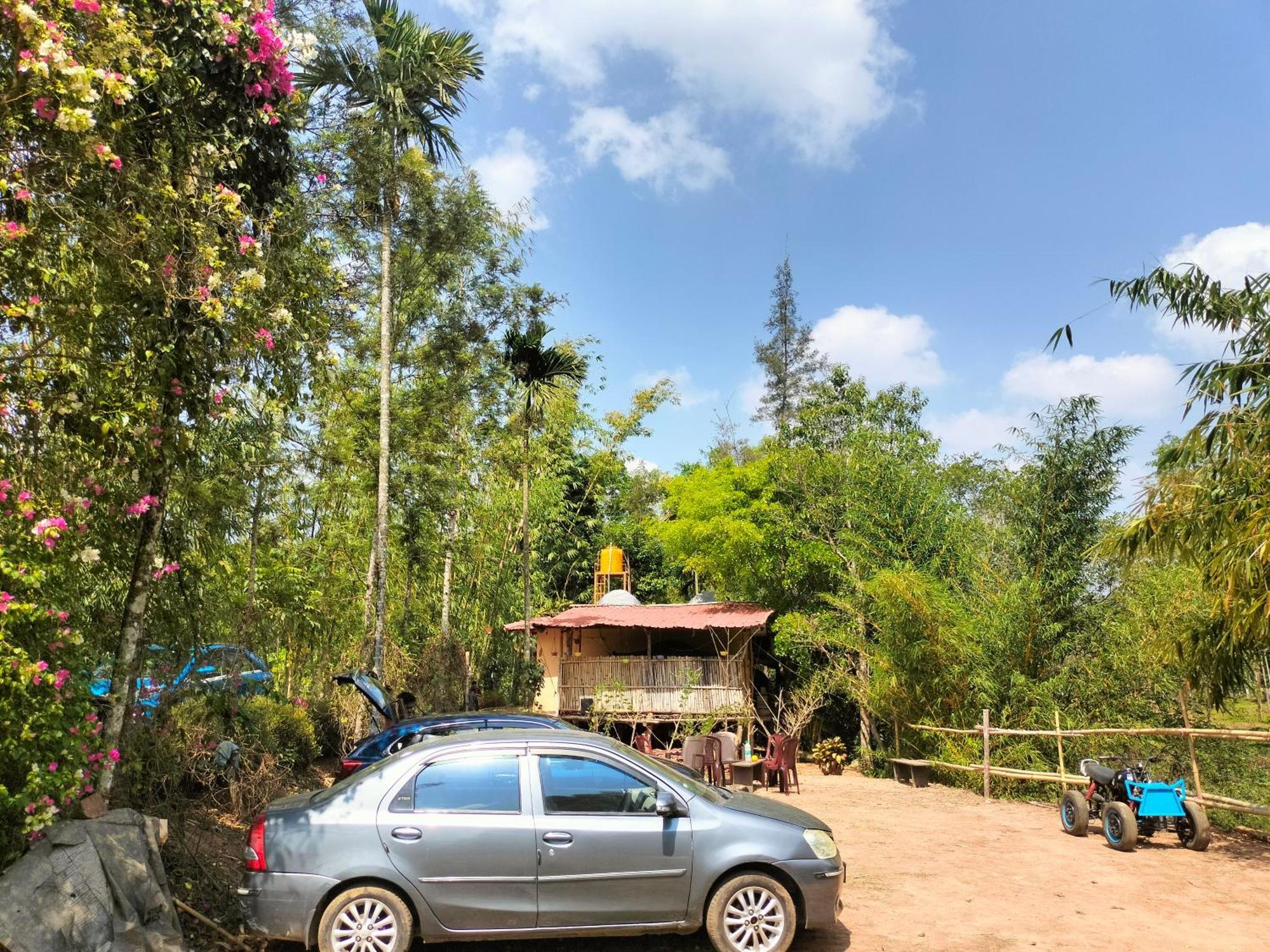 Sambrama Wood House Villa Madikeri Exteriör bild